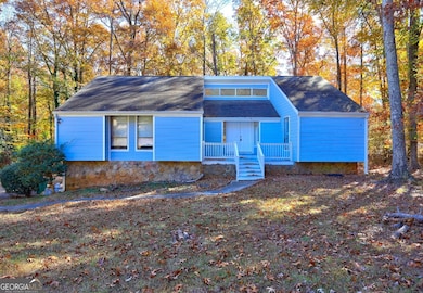 871 Lost Creek Cir, Stone Mountain, GA 30088 - photo 2