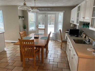 120 Austin Ave, Greenville, RI 02828 - photo 5
