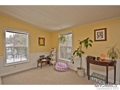Large Rec/Craft/Play Room