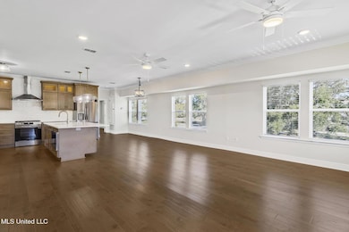 378 Howard Ave, Biloxi, MS 39530 - photo 6