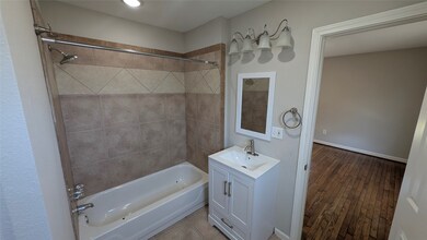 533 Hohldale St, Houston, TX 77091 - photo 6