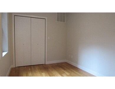 419 Hanover St unit 3, Boston, MA 02113 - photo 6