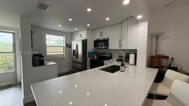 3910 Inverrary Blvd unit B503, Lauderhill, FL 33319 - photo 3