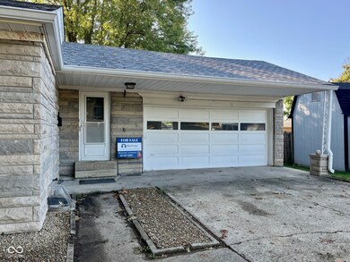 1149 E Buchanan St, Plainfield, IN 46168 - photo 3