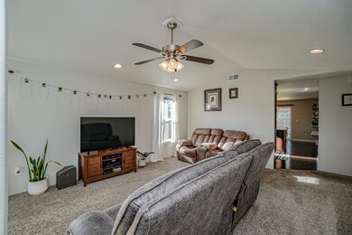 8377 Kyra Ln, White City, OR 97503 - photo 5