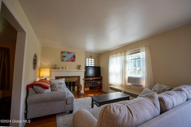 27 Harrison Ave, Delmar, NY 12054 - photo 5