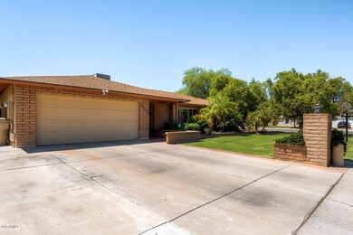 5415 W Columbine Dr Glendale-large-003-2