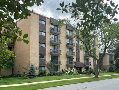 1623 Ashland Ave unit 2B, Des Plaines, IL 60016 - photo 3