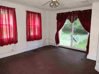 125 Hollister Rd, Corinth, NY 12822 - photo 4