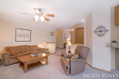 5 Mile Living Rm 4