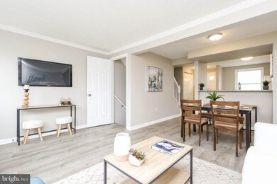 5936 Rowanberry Dr, Elkridge, MD 21075 - photo 4