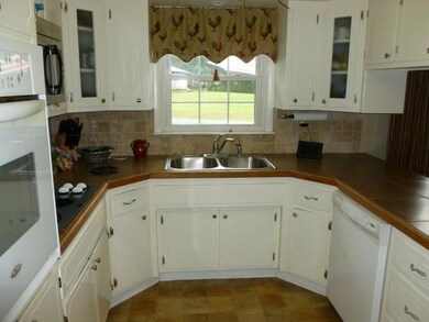 4757 New Tullahoma Hwy unit 4757, Manchester, TN 37355 - photo 4