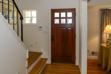 004_Foyer.jpg