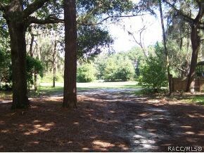 Common area middle of property