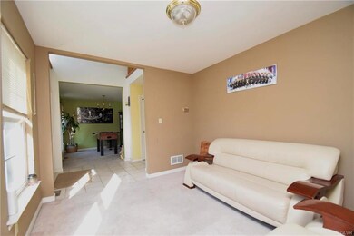 641 8th St, Whitehall, PA 18052 - photo 5