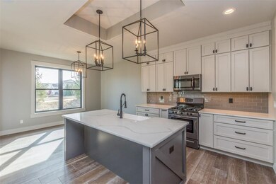 3412 Garden View Ct NE, Cedar Rapids, IA 52411 - photo 5