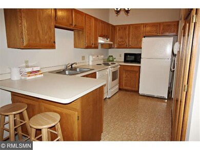 Enjoy a casual snack at the breakfast bar in the K