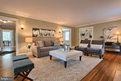 380 E Chocolate Ave, Hershey, PA 17033 - photo 6