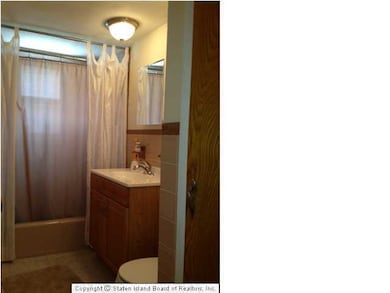 53 Foote Ave, Staten Island, NY 10301 - photo 7