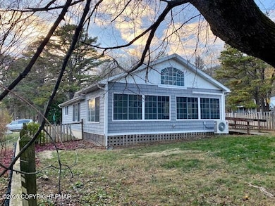 9002 Robinhood Dr, Kunkletown, PA 18058 - photo 7