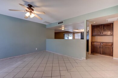 2820S Las Palmas Cir-8