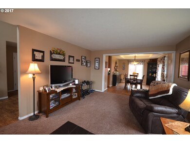 Living Room/Dining Room