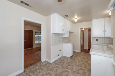 3667 N Fresno St, Fresno, CA 93726 - photo 6