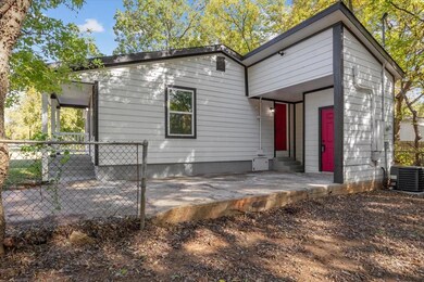 1530 W Bond St, Denison, TX 75020 - photo 5