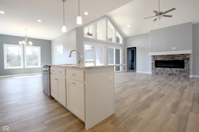 3725 Maple Ridge Trail, Columbus, IN 47201 - photo 5