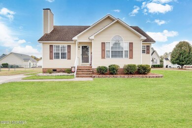 2329 Wedgewood Dr, Winterville, NC 28590 - photo 2