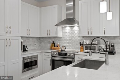 Key and Nash unit 503, Arlington, VA 22209 - photo 6