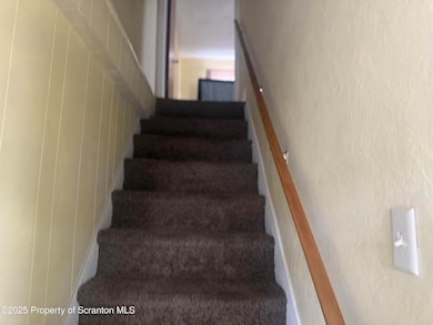 629 Maple St, Scranton, PA 18505 - photo 6