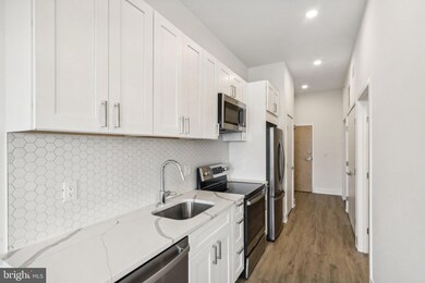 1622 Point Breeze Ave unit 210, Philadelphia, PA 19145 - photo 3