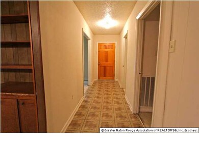 Front Foyer/Hallway