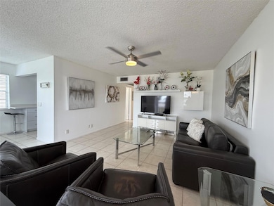144 Farnham F unit 144, Deerfield Beach, FL 33442 - photo 5