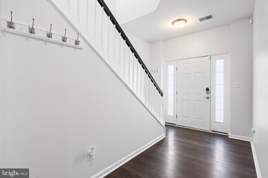 16602 Barge Cir, Woodbridge, VA 22191 - photo 4