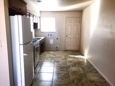 594 Lomaland Dr unit 1, El Paso, TX 79907 - photo 4