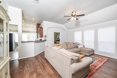 3213 Birkhill Ct, Bay City, TX 77414 - photo 2