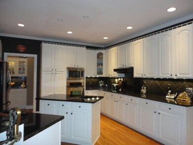 404 Old Mill Ct unit 30, Macon, GA 31210 - photo 6