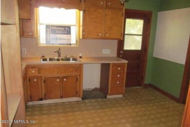 8595 Lamanto Ave N, Jacksonville, FL 32211 - photo 5