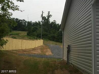 160 Tabasco Ln, Hedgesville, WV 25427 - photo 2