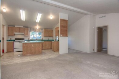 19083 Pumice Butte Rd, Bend, OR 97702 - photo 7