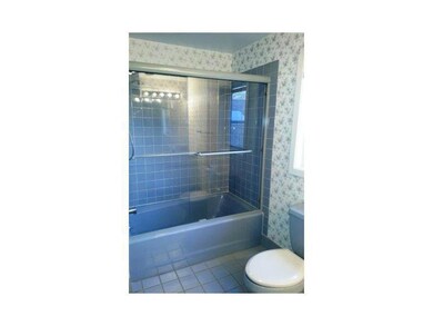 Master Bath/Spa.