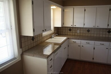 1221 Boswell St, College Station, TX 77840 - photo 7