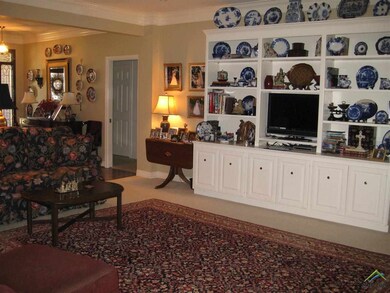 748 Fairmont Dr, Tyler, TX 75701 - photo 7