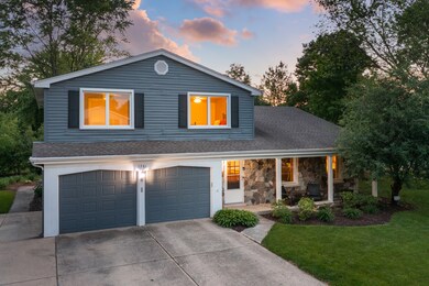 1581 N Columbia St, Naperville, IL 60563 - photo 2