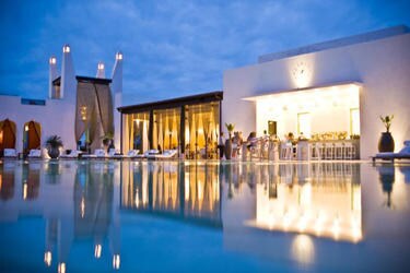 Caliza Restaurant & Pool