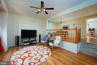 10561 Glen Hannah Dr, Laurel, MD 20723 - photo 4