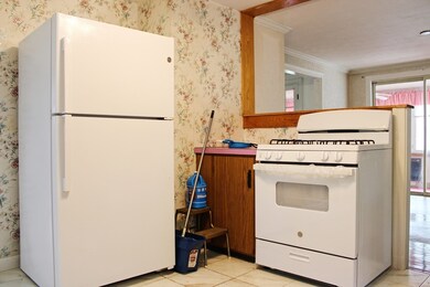 49 Newcomb Rd, Stoneham, MA 02180 - photo 4