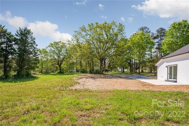 613 S White St, Marshville, NC 28103 - photo 2